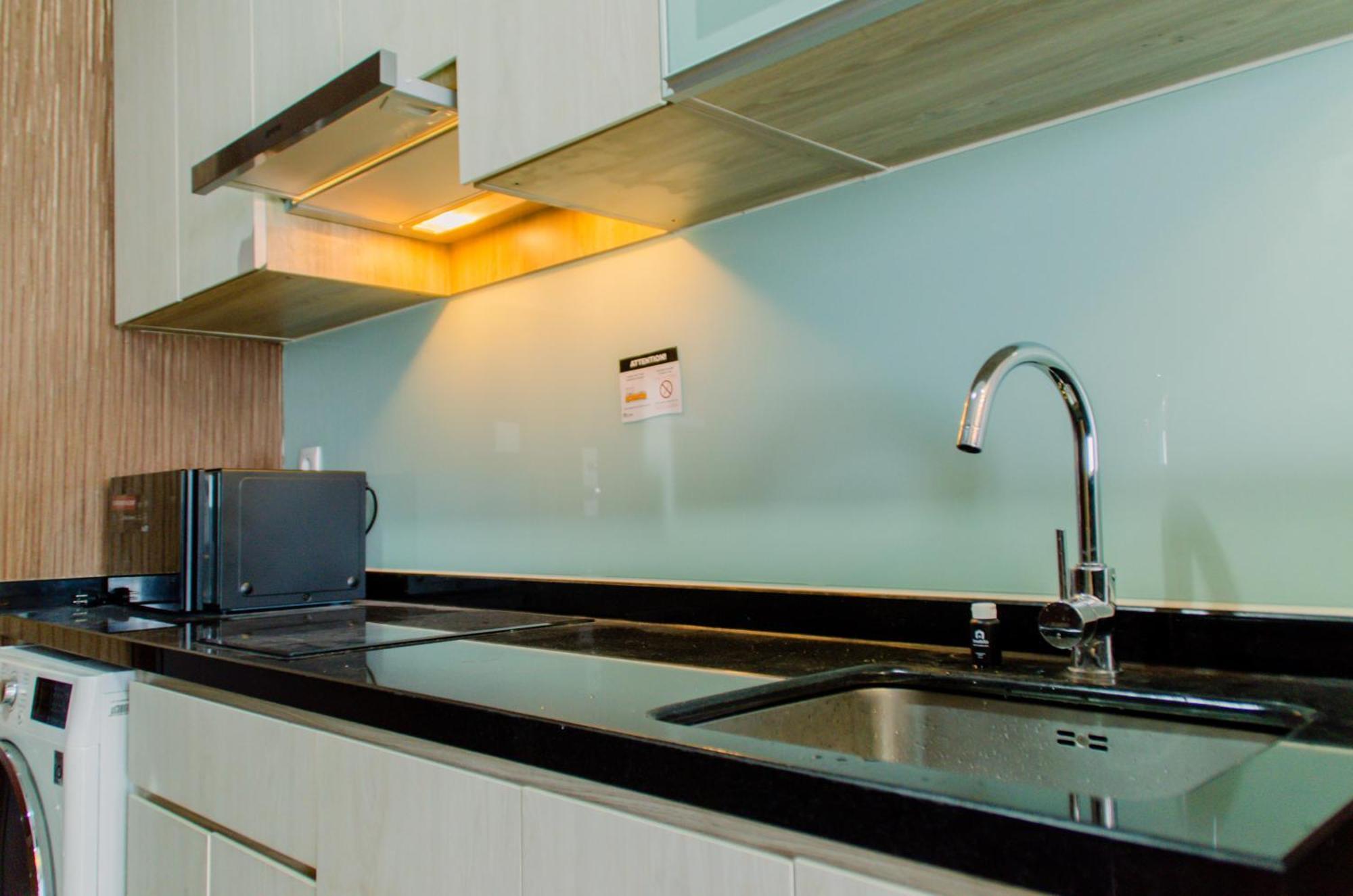 Comfortable @ Menteng Park By Travelio Apartemen